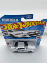 Load image into Gallery viewer, Hot Wheels Nissan Skyline GT-R [R32] (2)
