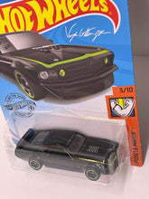 Load image into Gallery viewer, Hot Wheels ‘69 Ford Mustang Boss 302
