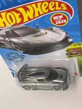 Load image into Gallery viewer, Hot Wheels ‘20 Koenigsegg Jesko
