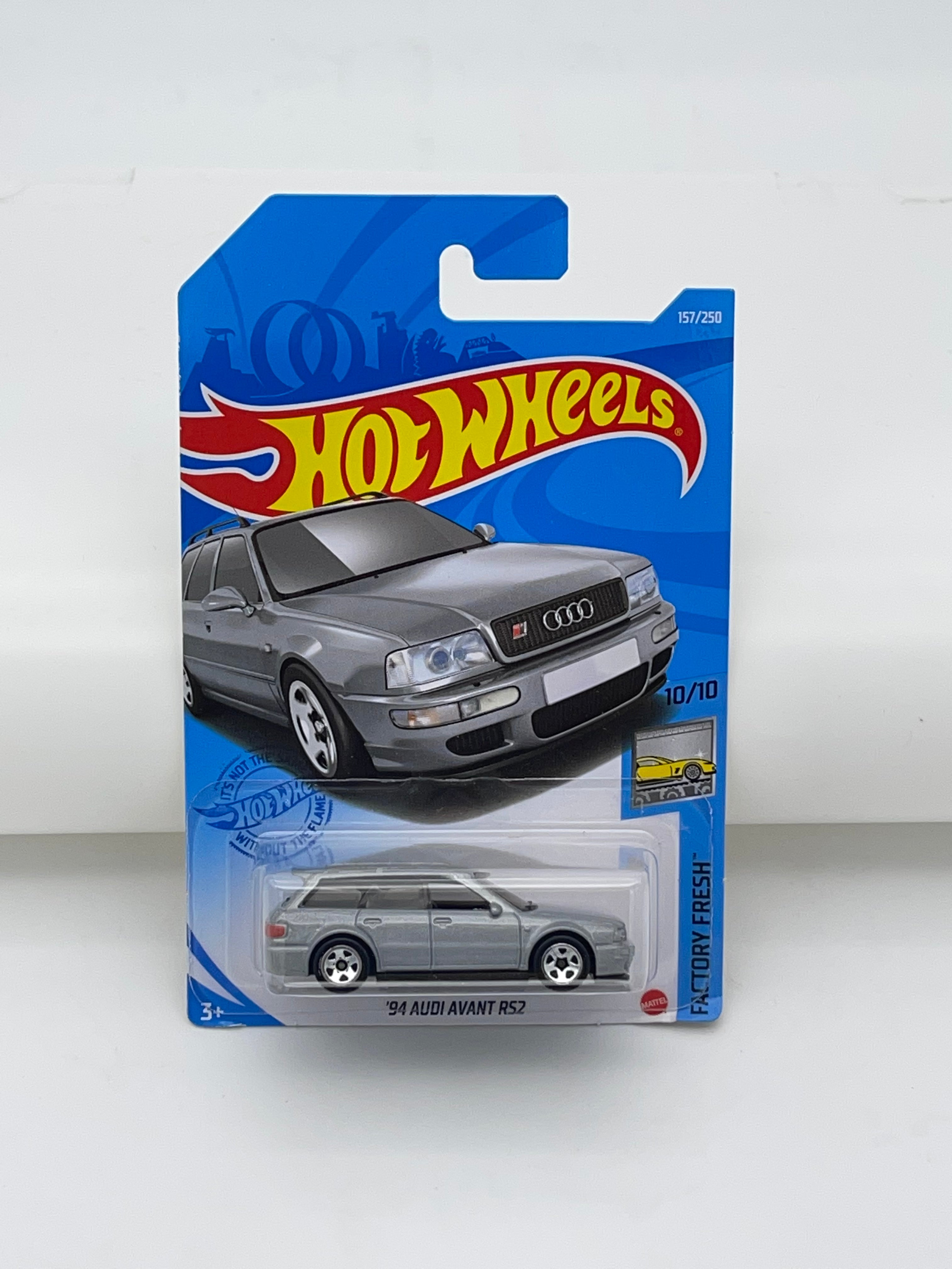Hot Wheels ’94 Audi Avant RS2 Hot Wheels Factory Fresh 94 Audi Avant RS2 164 Diecast Car