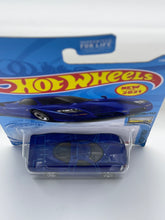 Load image into Gallery viewer, Hot Wheels Nissan R390 GT1 (Blue)
