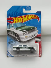 Load image into Gallery viewer, Hot Wheels ‘92 BMW M3 (Polizei)
