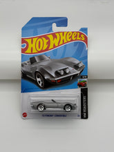 Load image into Gallery viewer, Hot Wheels ‘72 Stingray Convertible
