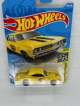 Load image into Gallery viewer, Hot Wheels &#39;67 Chevelle SS 396

