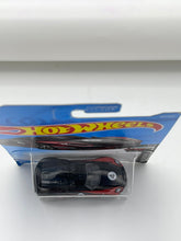 Load image into Gallery viewer, Hot Wheels Porsche 918 Spyder
