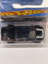 Load image into Gallery viewer, Hot Wheels ‘19 Chevy Silverado Trail Boss LT

